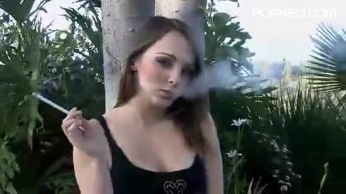 Sexy Charlie Laine smoking and flashing her pussy outdoors - new.porneq.com on unlisto.com