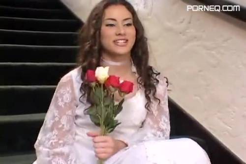 Young Beautiful Bride Getting Wedding Facial HQ Mp4 XXX Video - new.porneq.com on unlisto.com