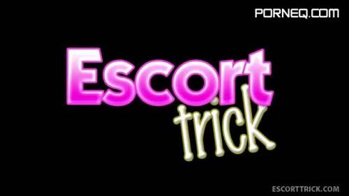 Blond Escort Zoe Holiday Gives Crazy Road Head! - new.porneq.com on unlisto.com
