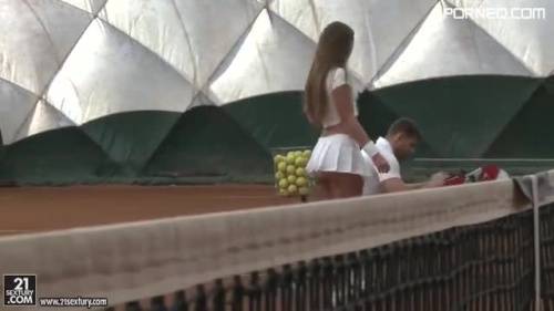 Big ass, Amirah Adara, decides to bang her tennis trainer - new.porneq.com on unlisto.com