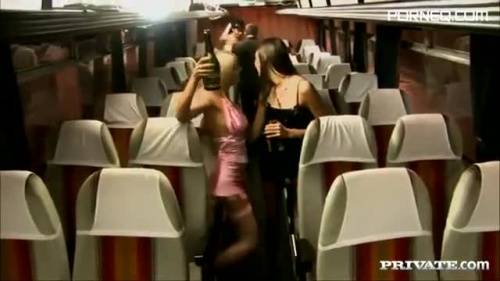 Private threesome in the back of a public bus - new.porneq.com on unlisto.com